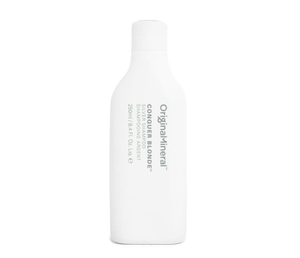 O&M Conquer Blonde Shampoo 250ml - HairBeautyInk